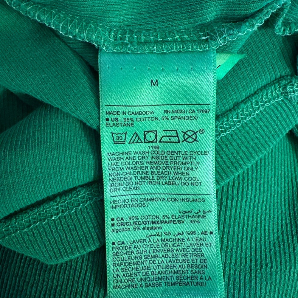 Old Navy Bright Green Crewneck Short Sleeve Tee - Picture 8 of 10